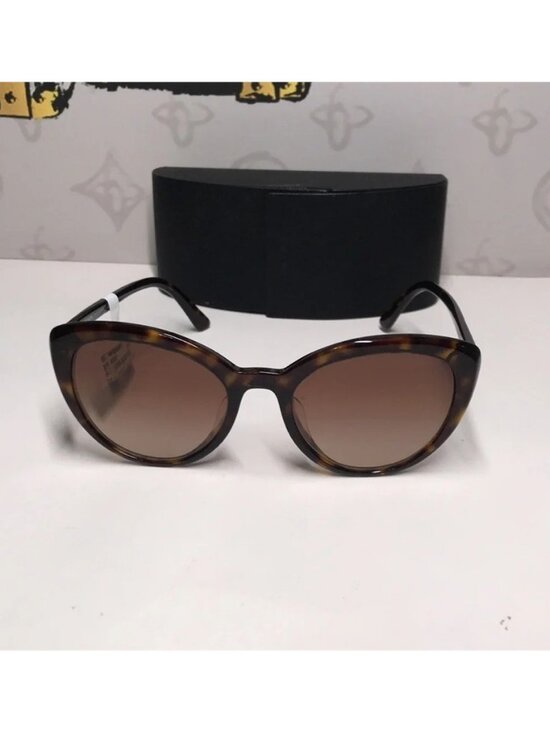 New Authentic Prada SPR 02V-F 2AU-6S1 Women’s Sunglasses – Tortoise